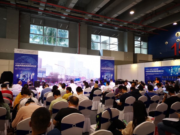 ��30�þ����V���Ћ�ͯչ�����ڏV��ʢ���_Ļ