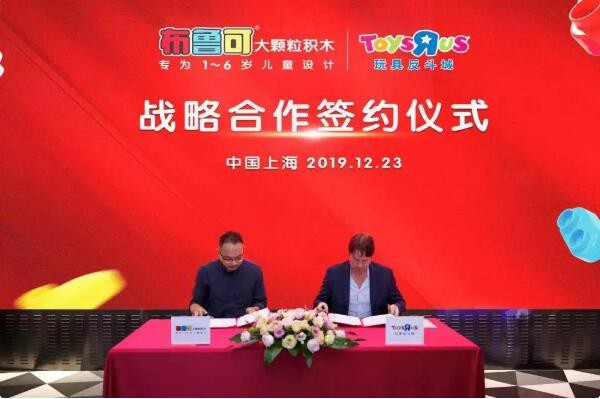 ��؛���֮�⡱�����ɴ��w���eľ�c��߷������_���|Ԫ����(zh��n)�Ժ��� ��ͬ����������M(f��i)�Ј�